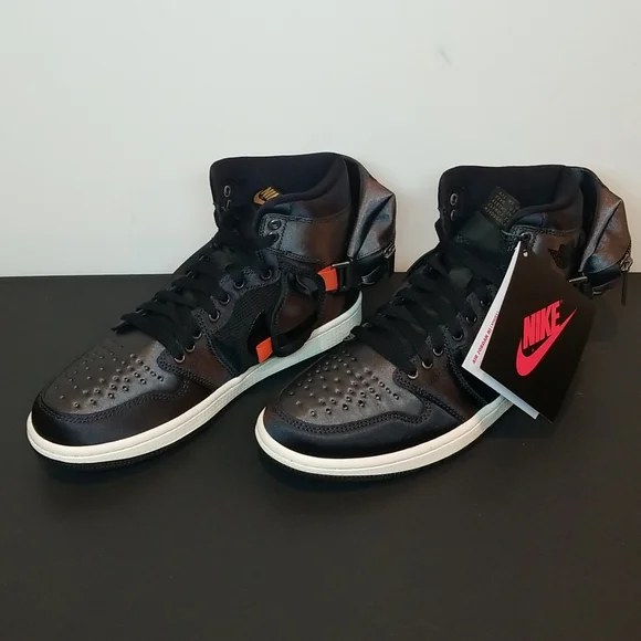 Air Jordan 1 Retro High OG SP Utility Stash. - Picture 2 of 9